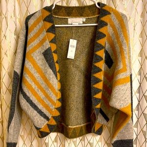 NWT Geometric Anthropologie Wrap!